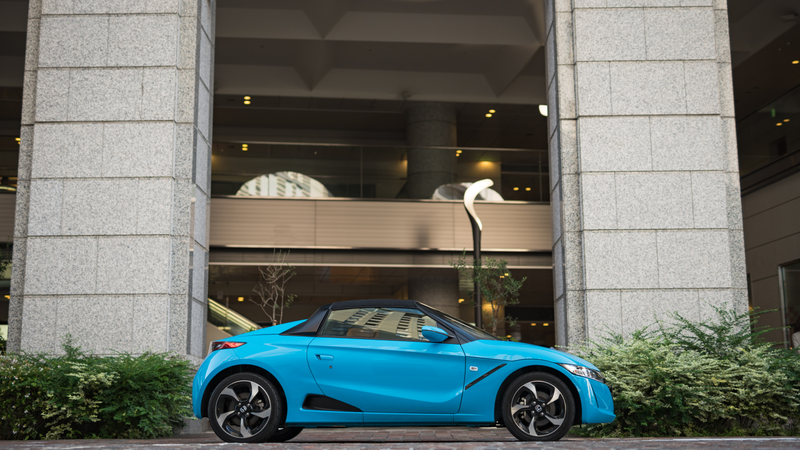 Illustration for article titled The Honda S660 Is The Most Fun You Can Have At 25 MPH